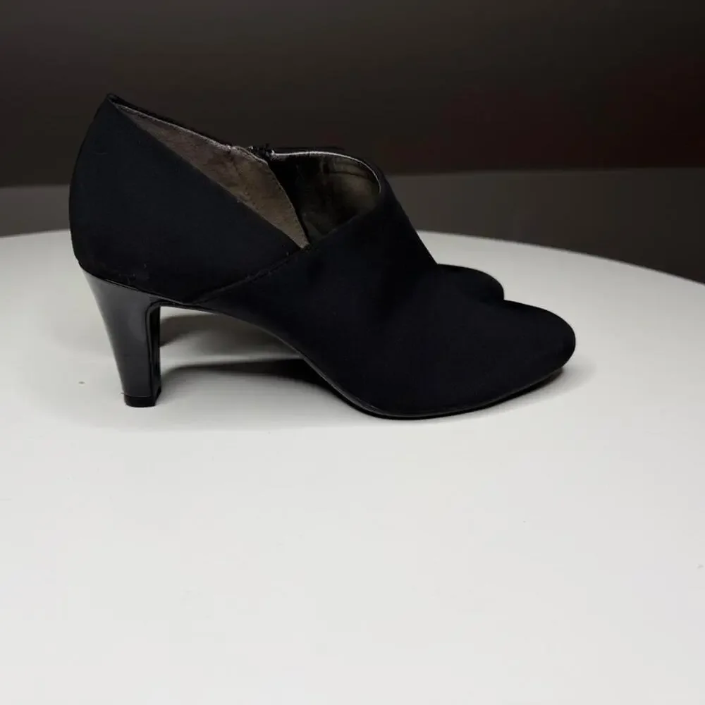 Bandolino Black Stretch Ankle Bootie Heels Sz‎ 8M – Sleek Minimalist Career Core